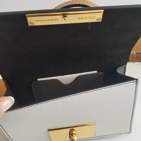 Alexander McQueen Skull Color Block Leather Crossbody Black White Brown … - Picture 6 of 12